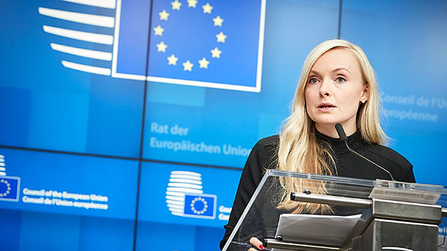 Maria Ohisalo EU-tiedotustilaisuudessa.