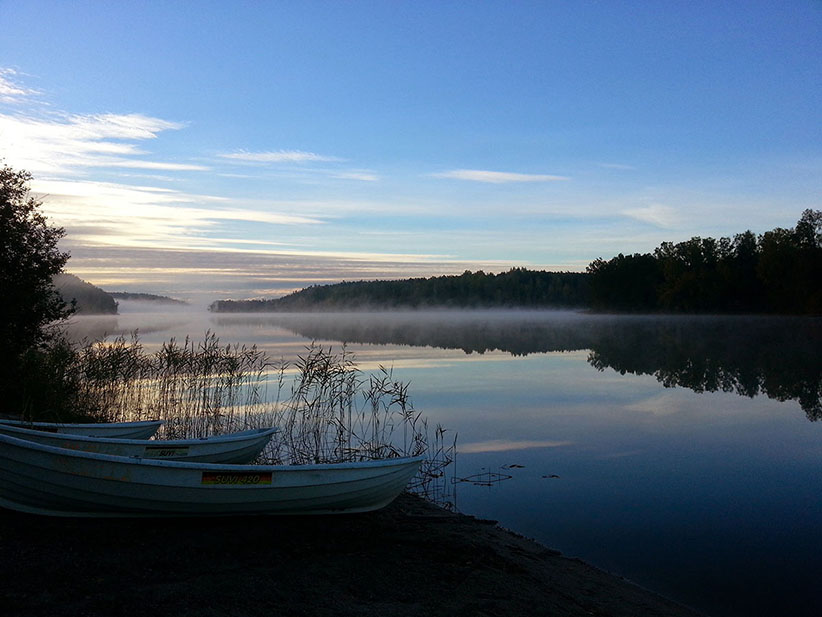 Kuvituskuva järvimaisemasta.