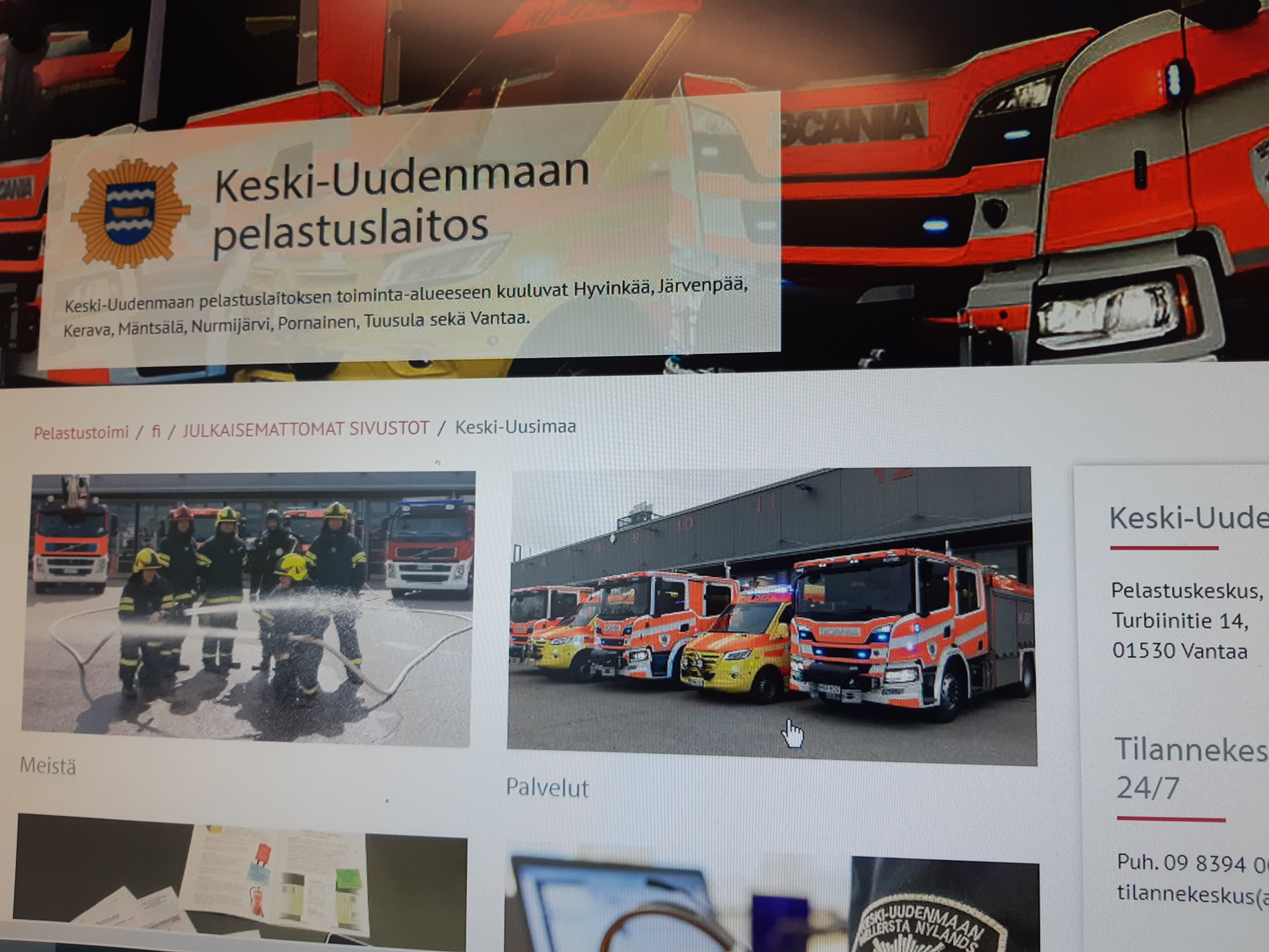 Kuva tietokoneen näytöltä, missä näkyy Keski-Uudenmaan pelastuslaitoksen verkkosivujen etusivu.